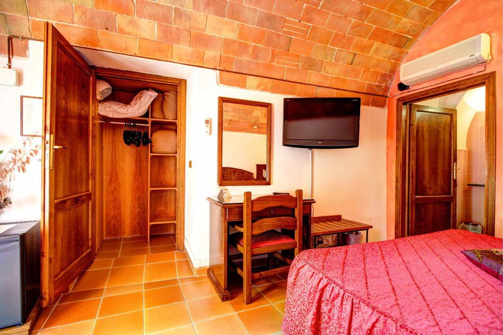 Hotel Residence Villa Rioddi فولتيرا المظهر الخارجي الصورة
