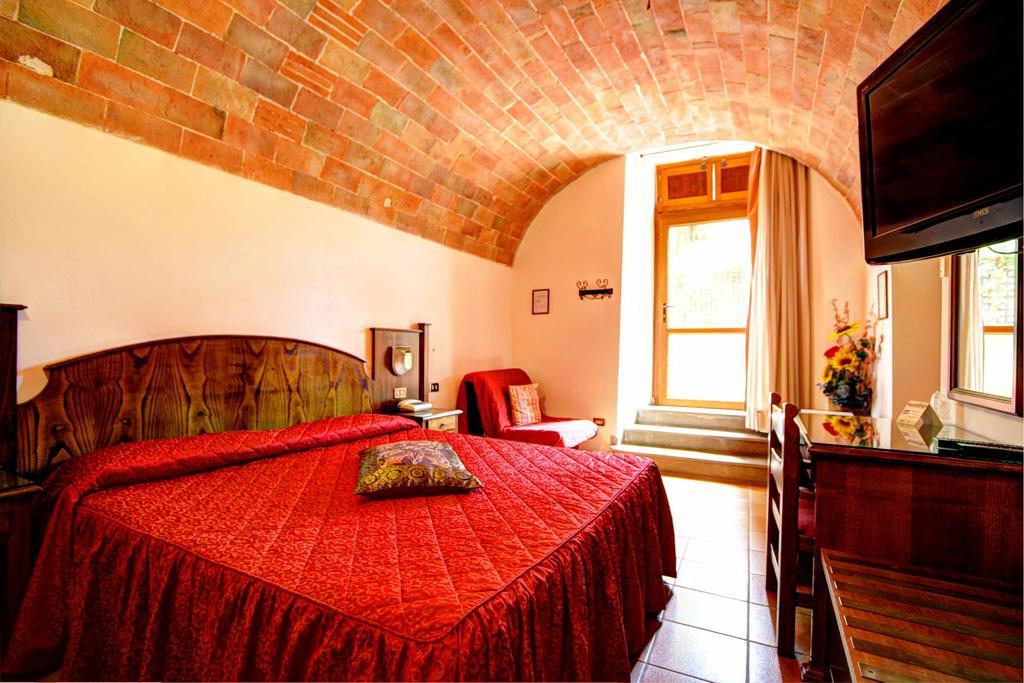 Hotel Residence Villa Rioddi فولتيرا المظهر الخارجي الصورة